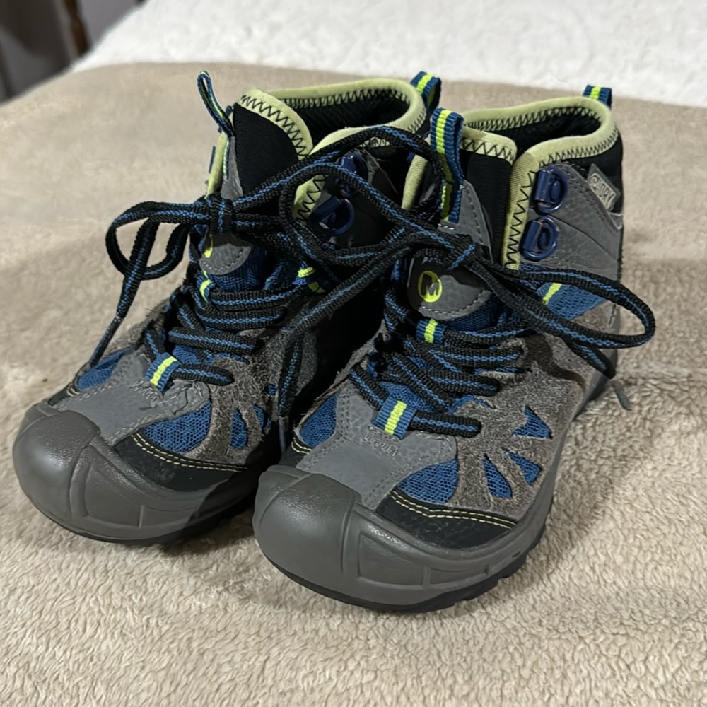Merrill Boys Select Dry Boots Size 10.5!
